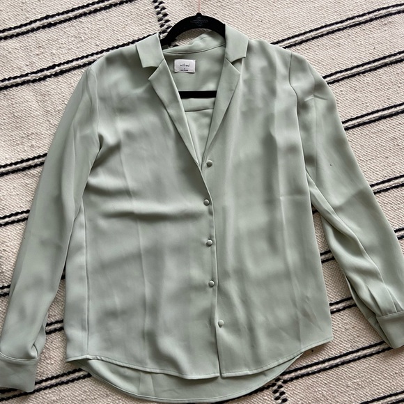 Aritzia Tops - Aritzia mint blouse never worn